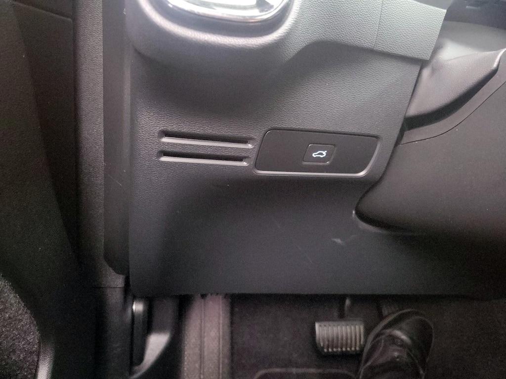 used 2024 Volvo XC40 car, priced at $31,998