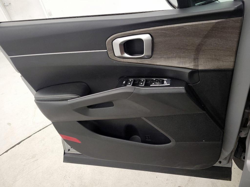 used 2022 Kia Sorento car, priced at $31,998