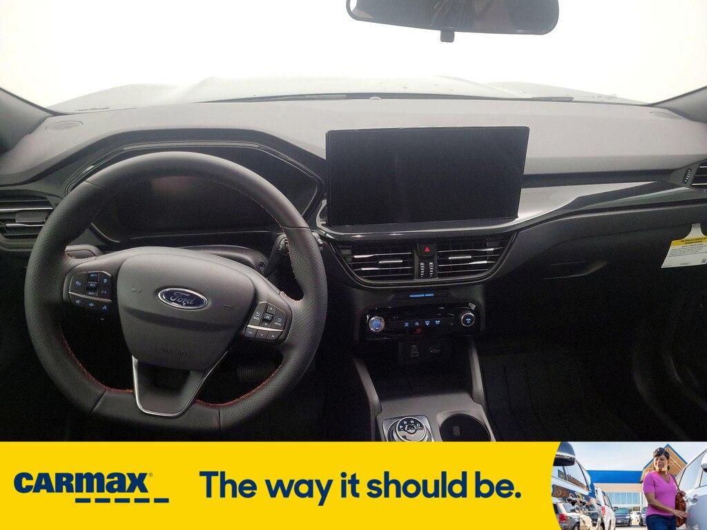 used 2025 Ford Escape car, priced at $28,998