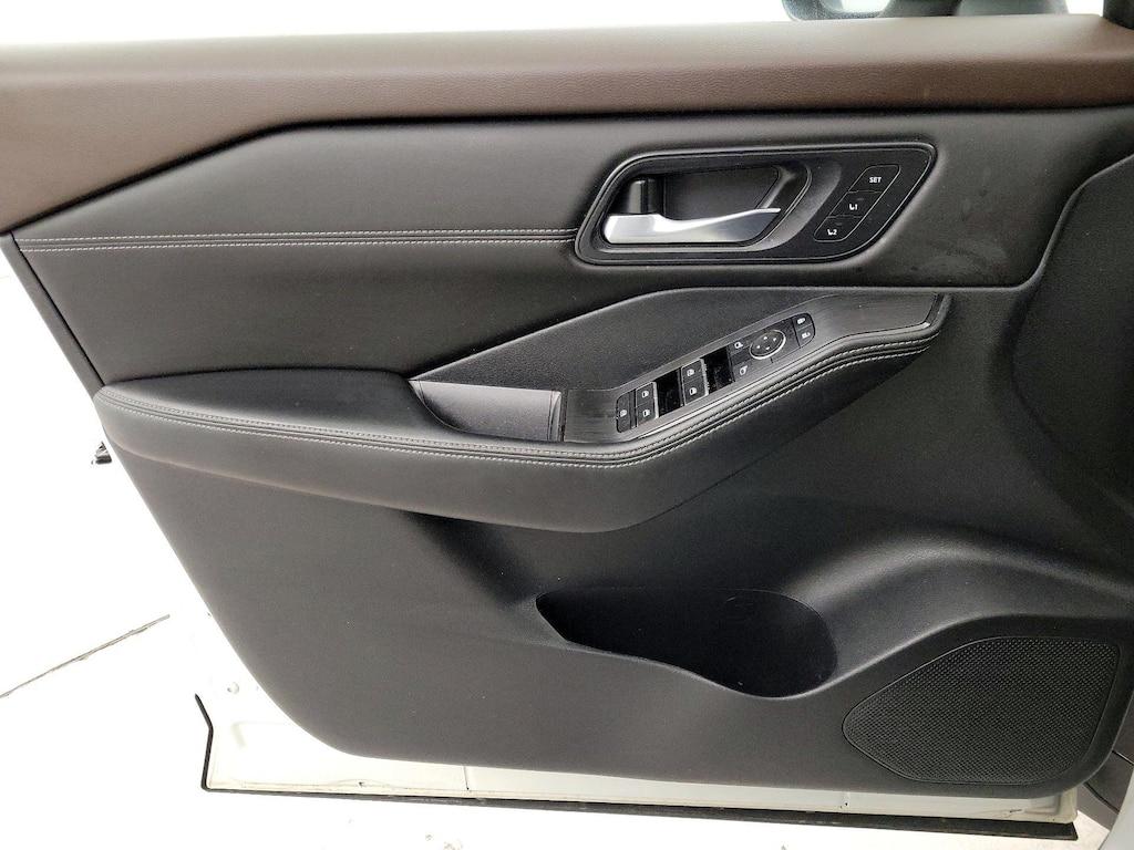 used 2023 Nissan Rogue car, priced at $25,998