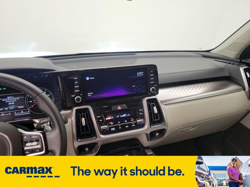 used 2022 Kia Sorento Hybrid car, priced at $29,998