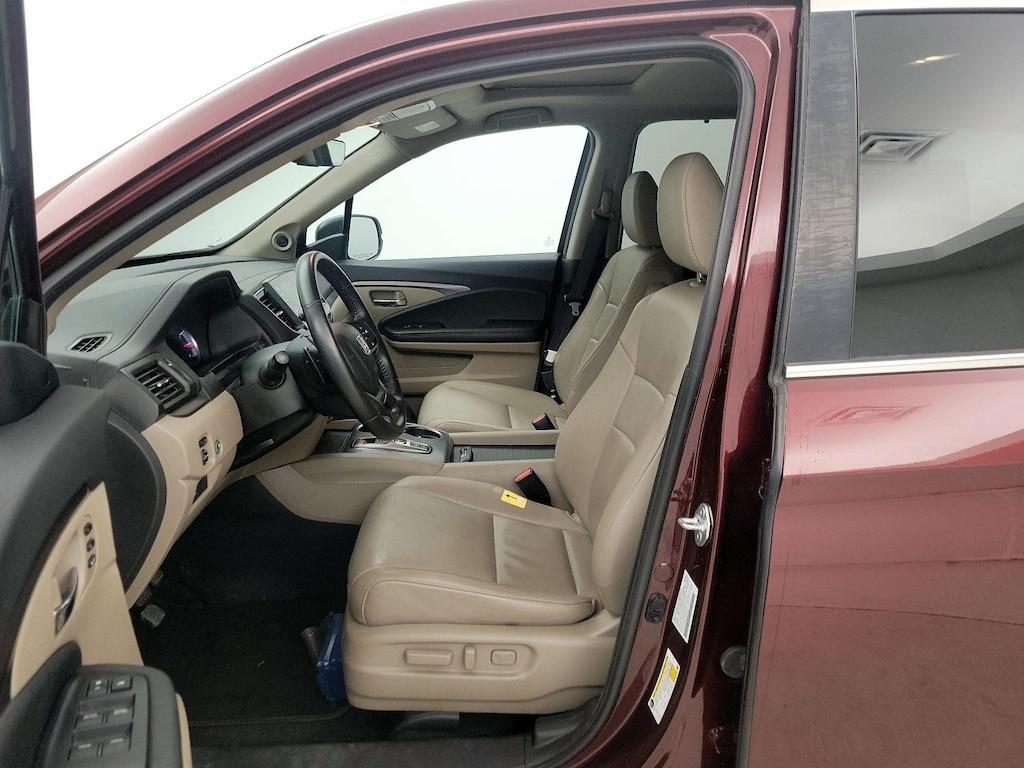 used 2022 Honda Pilot car, priced at $34,998