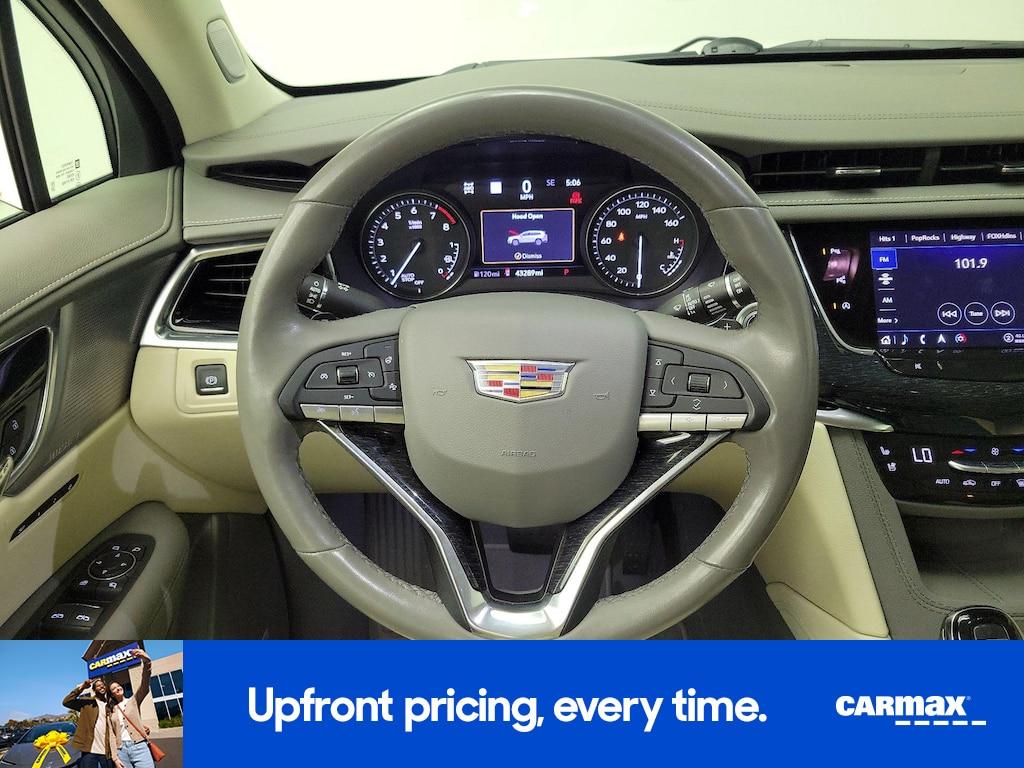 used 2024 Cadillac XT6 car, priced at $40,998