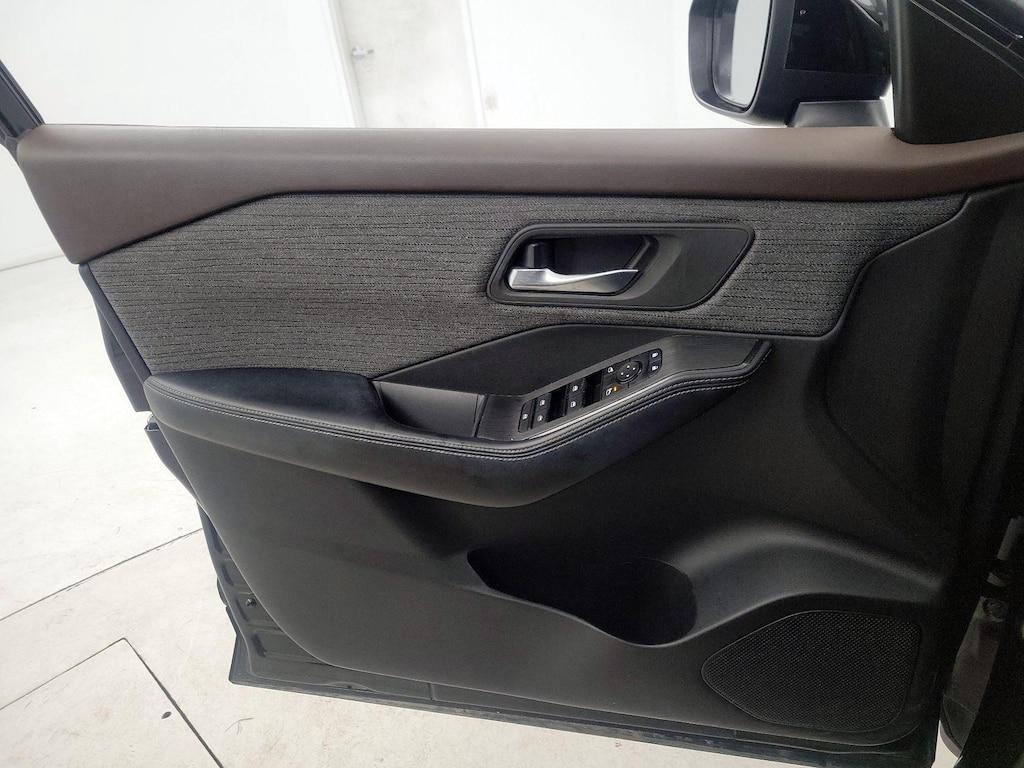 used 2023 Nissan Rogue car, priced at $22,998