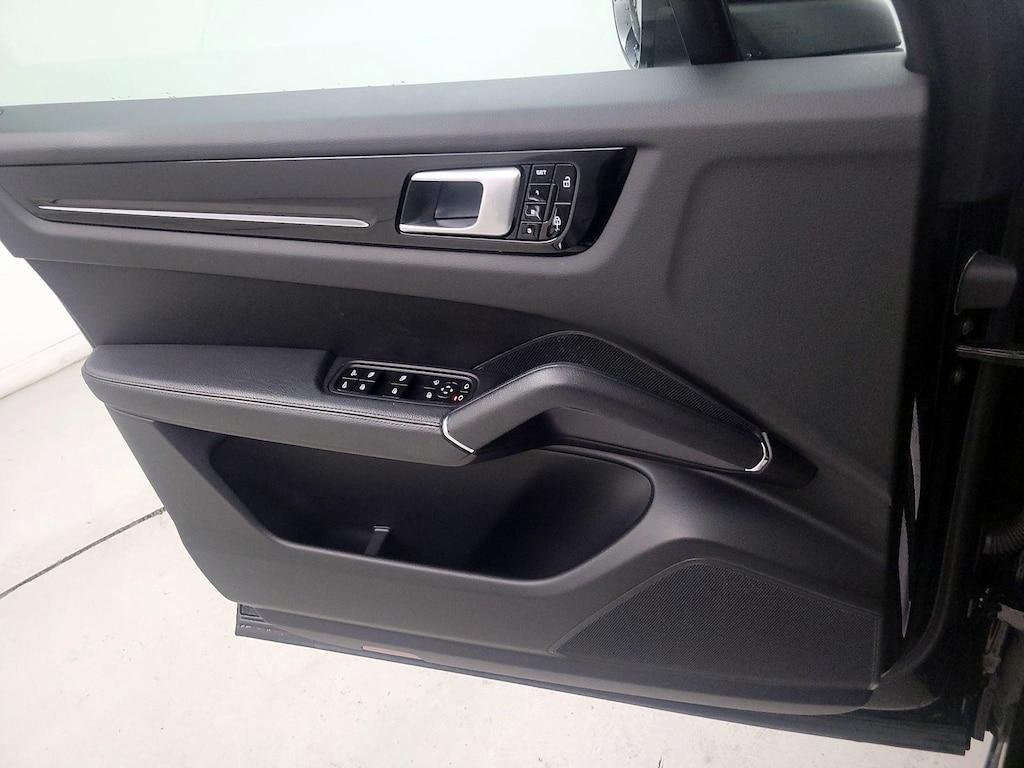 used 2021 Porsche Cayenne car, priced at $41,998