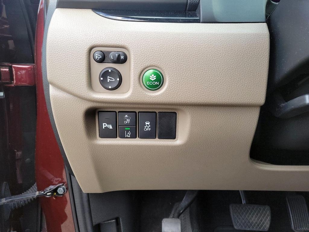 used 2021 Honda Pilot car, priced at $33,998
