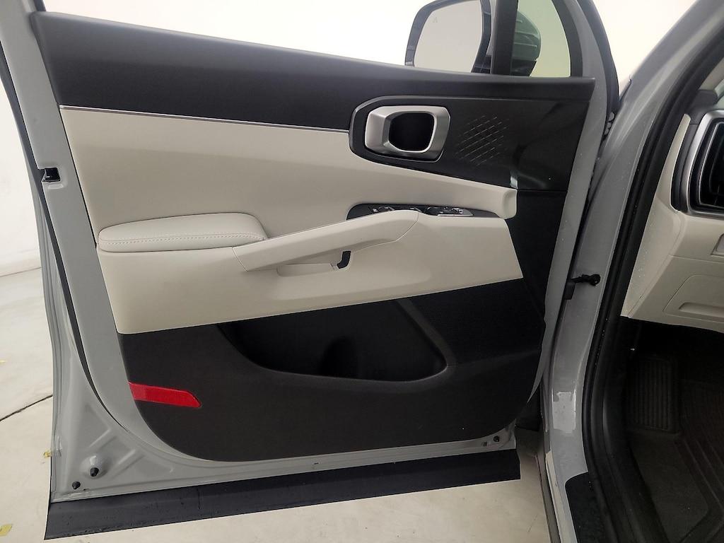 used 2025 Kia Sorento car, priced at $37,998