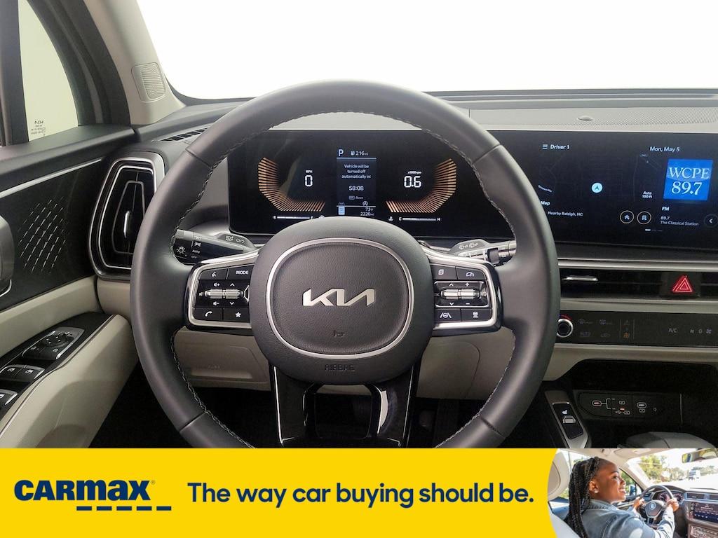 used 2025 Kia Sorento car, priced at $37,998