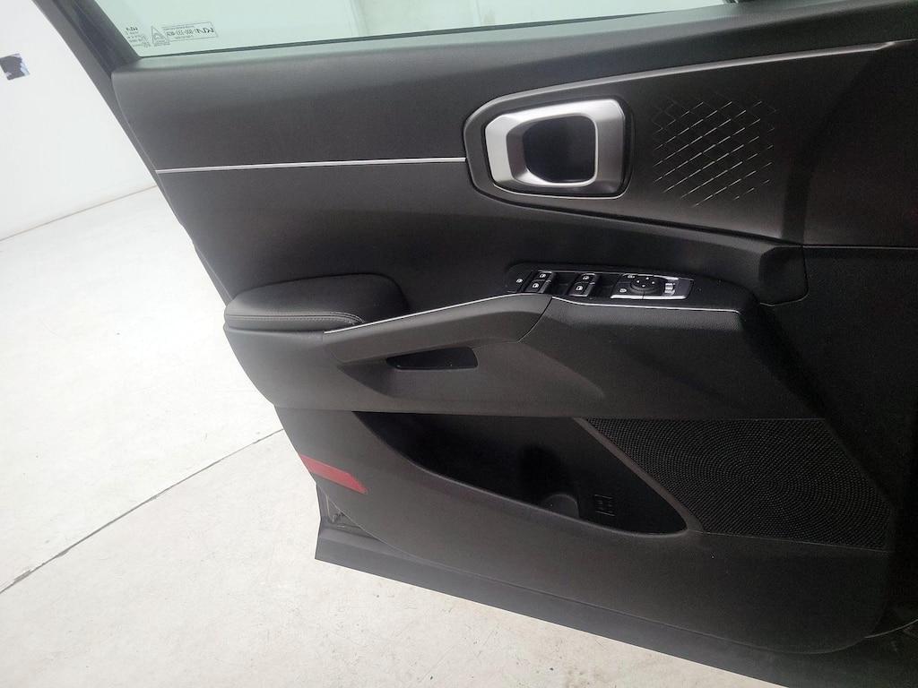 used 2022 Kia Sorento car, priced at $25,998