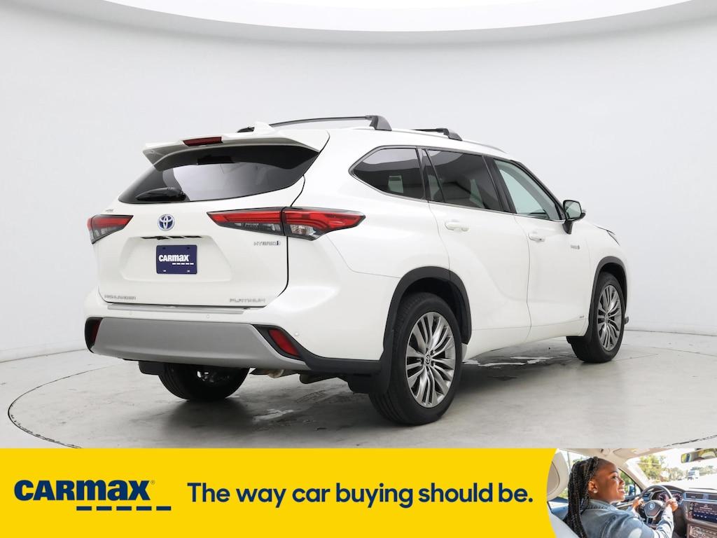 used 2021 Toyota Highlander Hybrid car, priced at $43,998