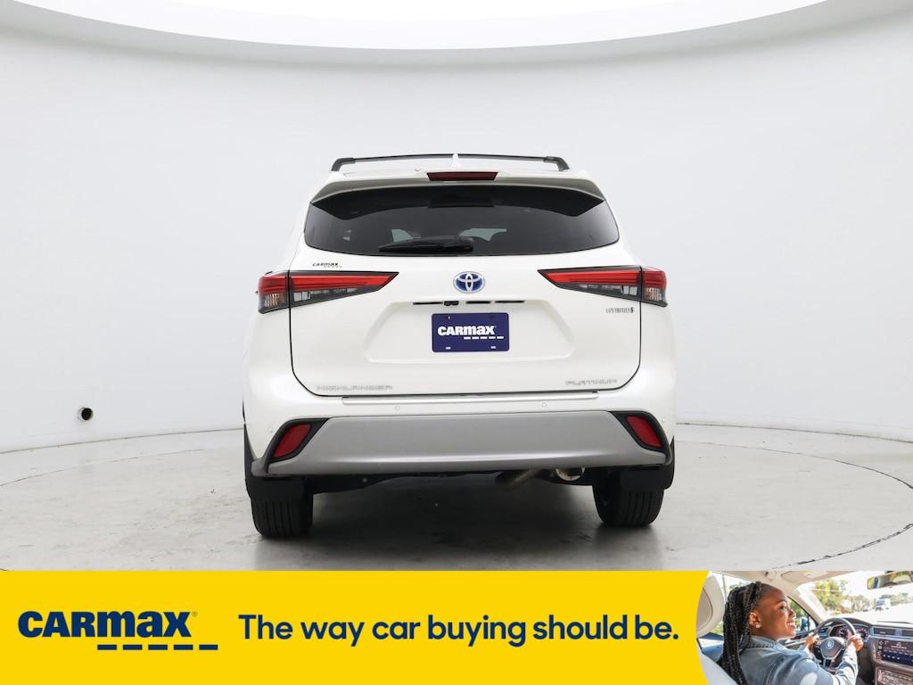 used 2021 Toyota Highlander Hybrid car, priced at $43,998