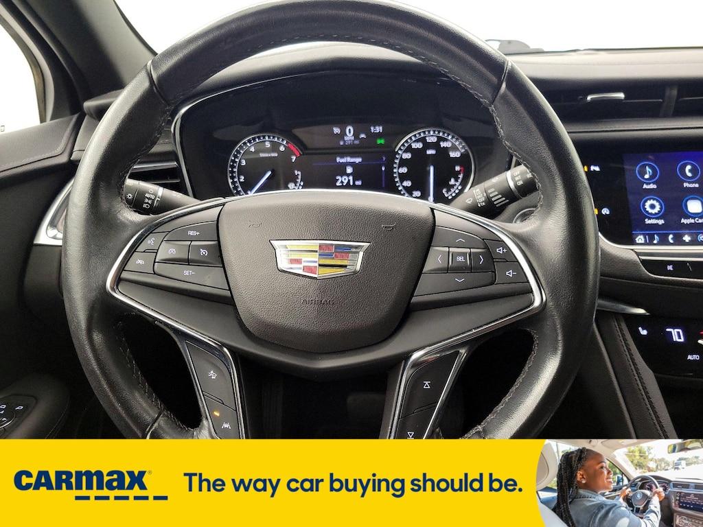 used 2021 Cadillac XT5 car, priced at $24,998