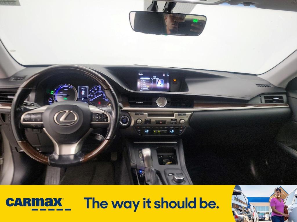used 2016 Lexus ES 300h car, priced at $17,998