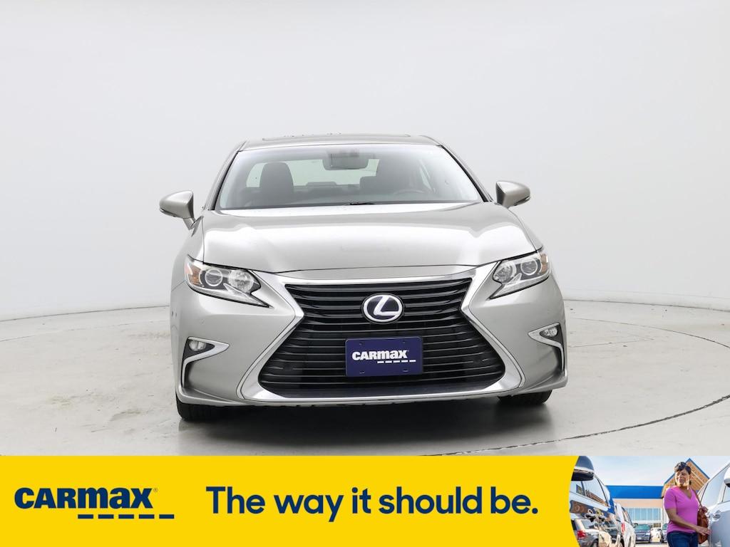 used 2016 Lexus ES 300h car, priced at $17,998