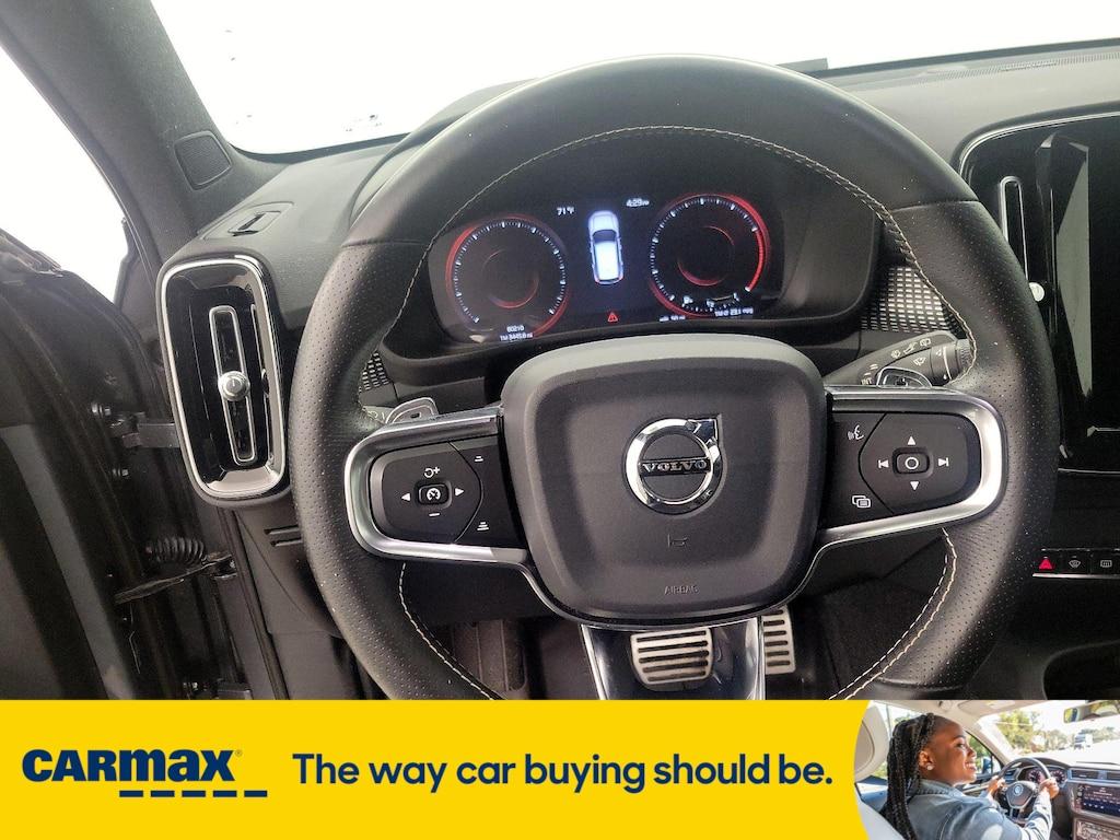 used 2019 Volvo XC40 car, priced at $22,998