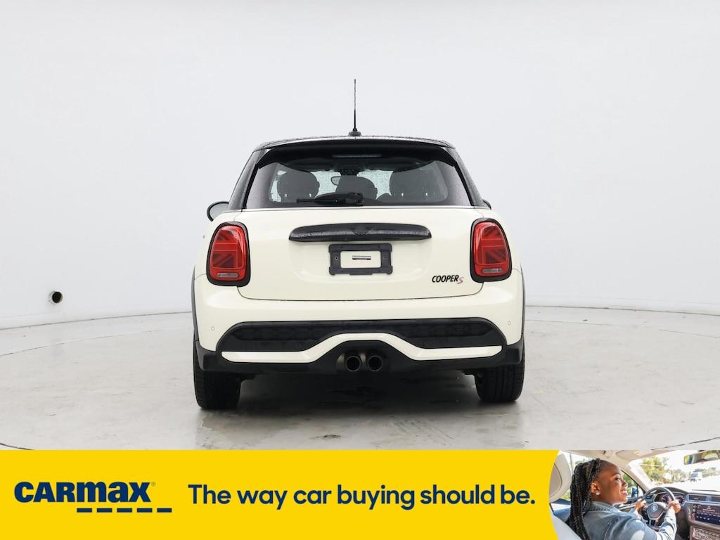 used 2022 MINI Hardtop car, priced at $26,998
