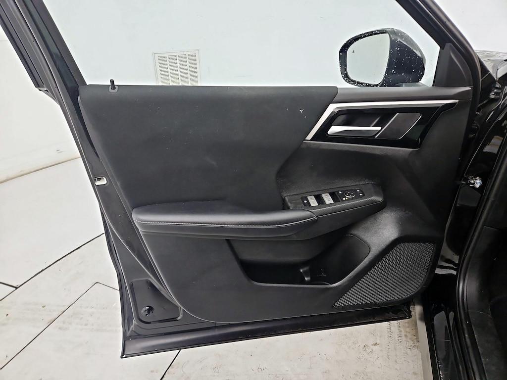used 2023 Mitsubishi Outlander car, priced at $24,998
