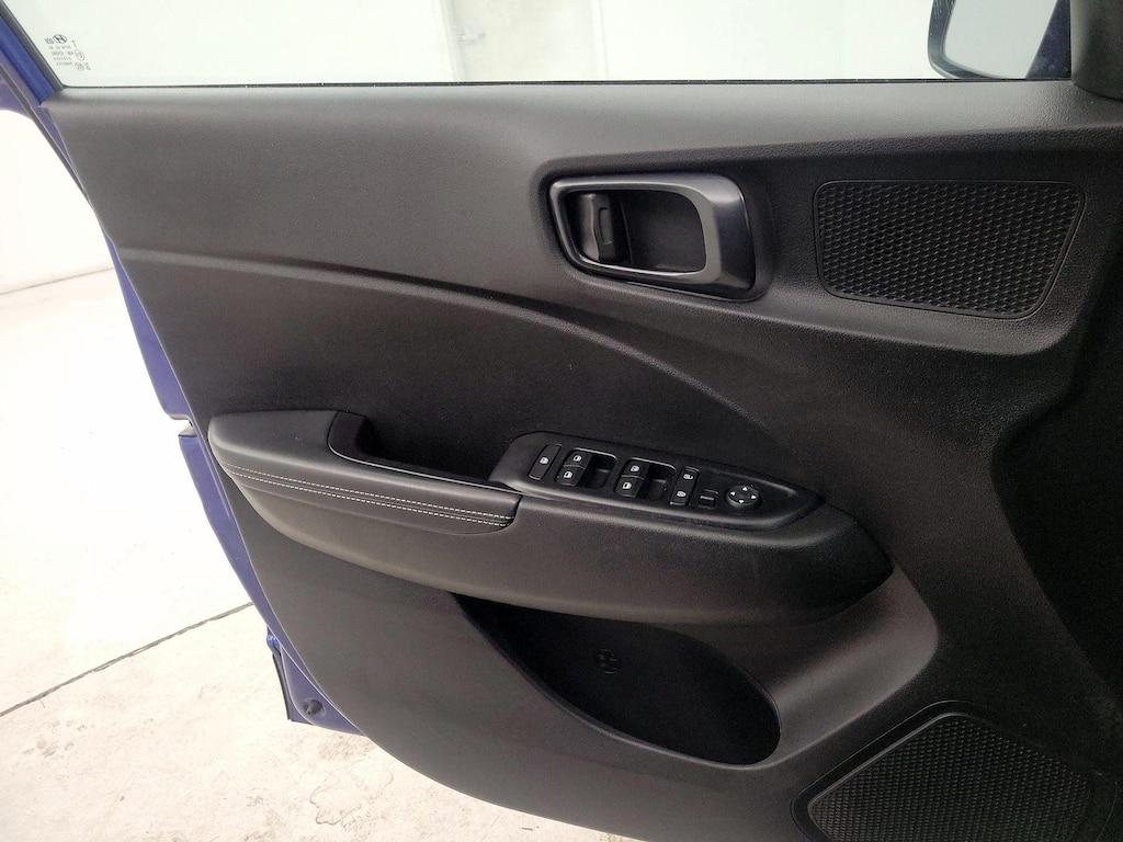 used 2022 Hyundai Venue car, priced at $18,998