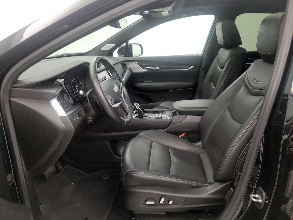 used 2023 Cadillac XT5 car, priced at $40,998