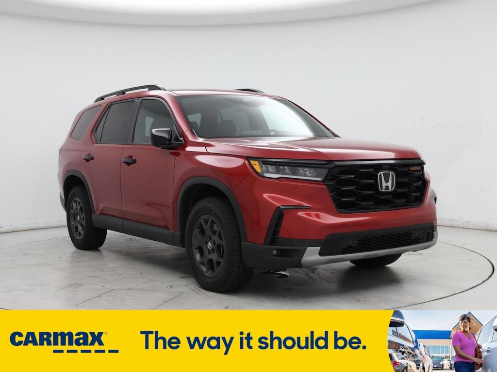 used 2025 Honda Pilot car, priced at $44,998