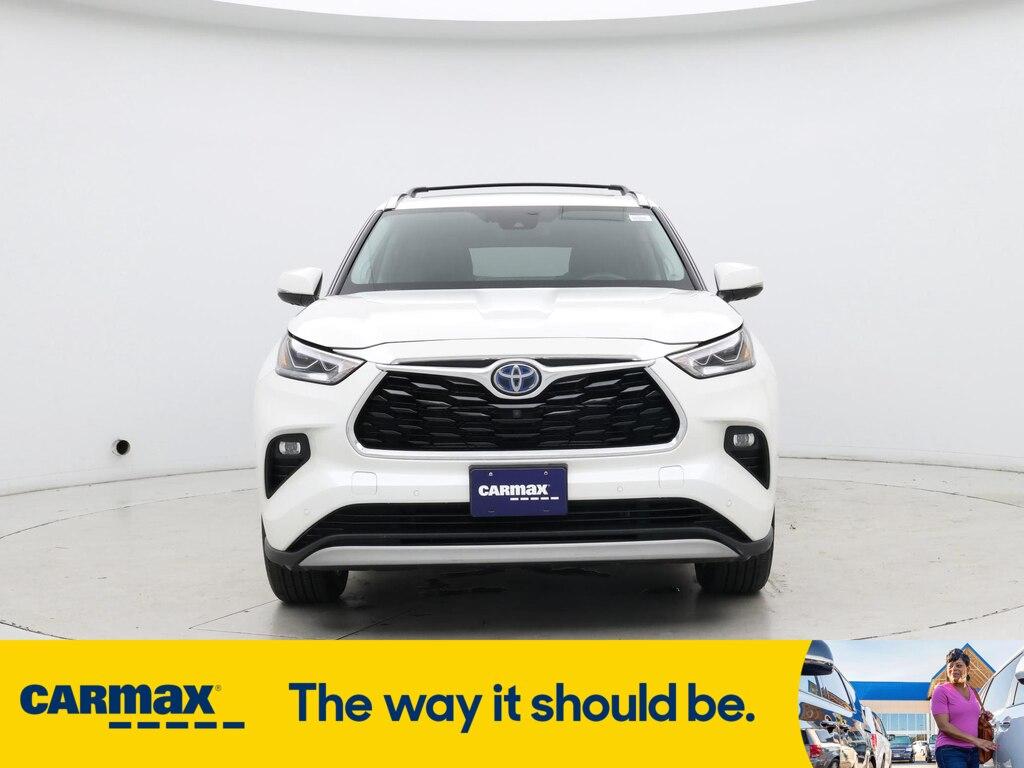 used 2021 Toyota Highlander Hybrid car, priced at $42,998