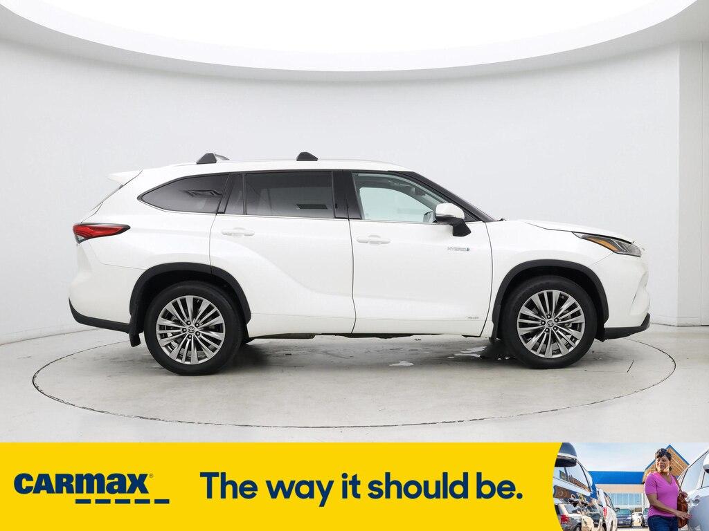 used 2021 Toyota Highlander Hybrid car, priced at $42,998