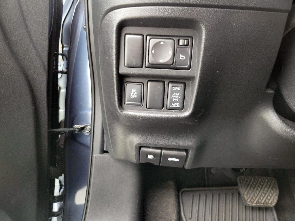 used 2013 Nissan Juke car, priced at $13,998