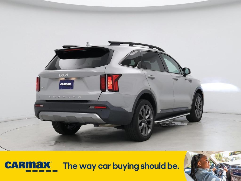 used 2022 Kia Sorento car, priced at $32,998