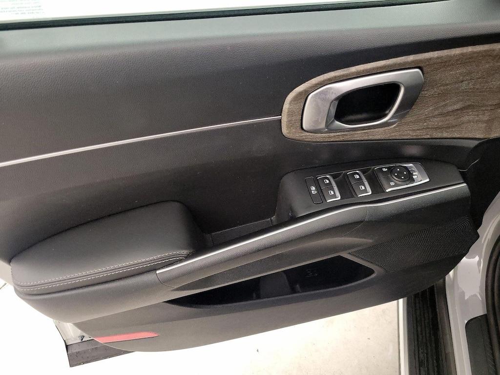 used 2022 Kia Sorento car, priced at $32,998