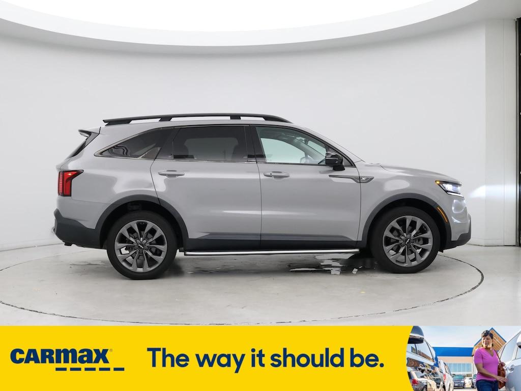 used 2022 Kia Sorento car, priced at $32,998