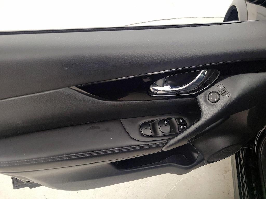 used 2022 Nissan Rogue Sport car, priced at $21,998