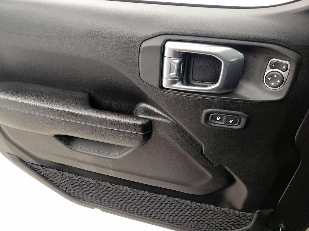 used 2022 Jeep Wrangler car, priced at $45,998