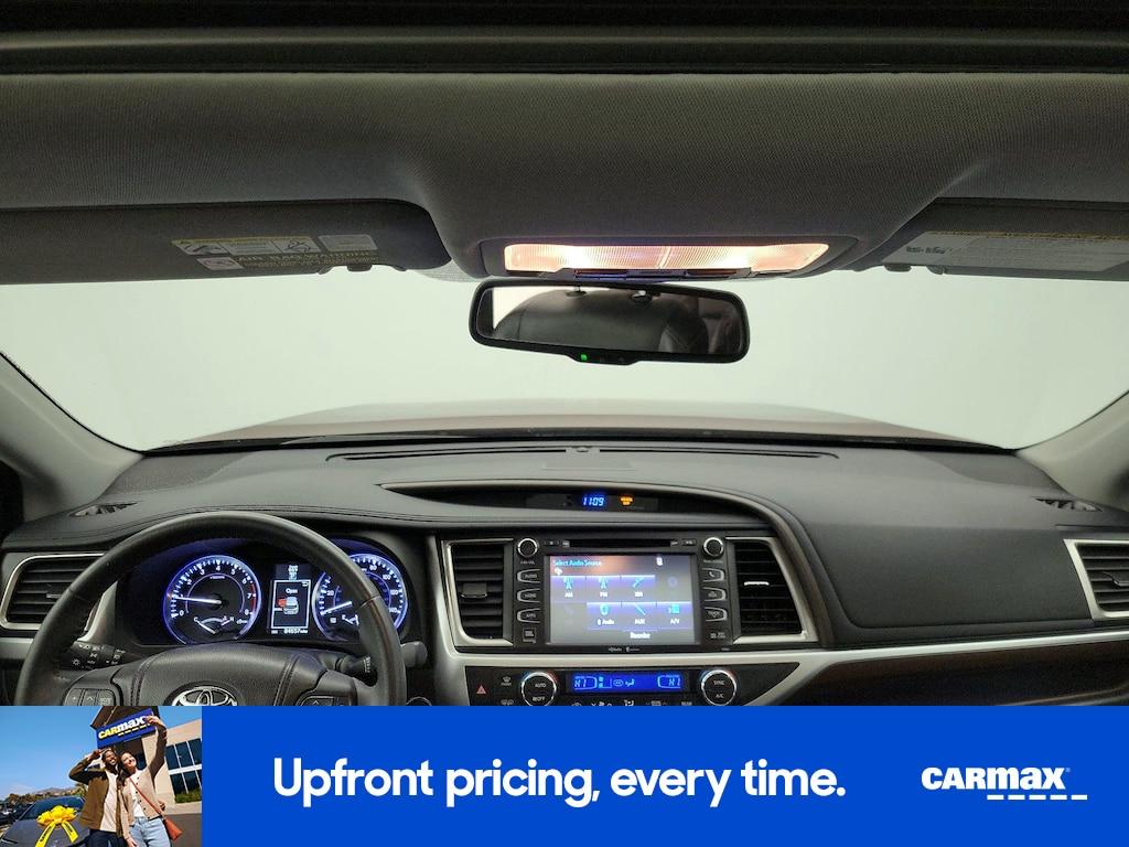 used 2014 Toyota Highlander car, priced at $22,998