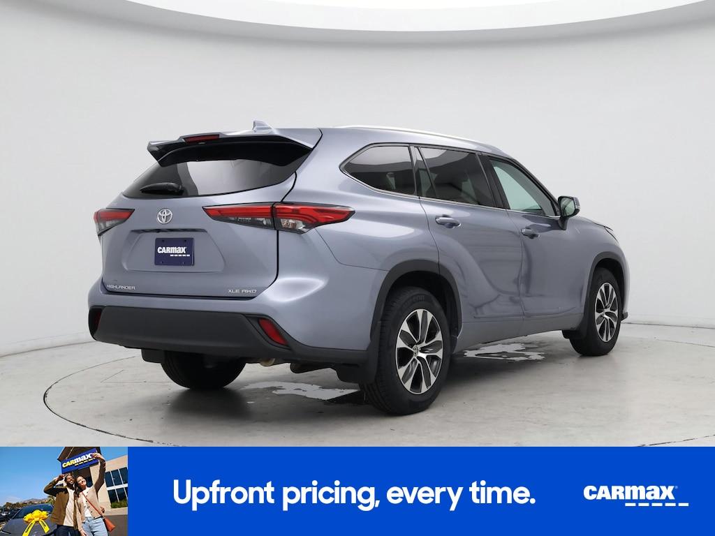 used 2021 Toyota Highlander car, priced at $33,998
