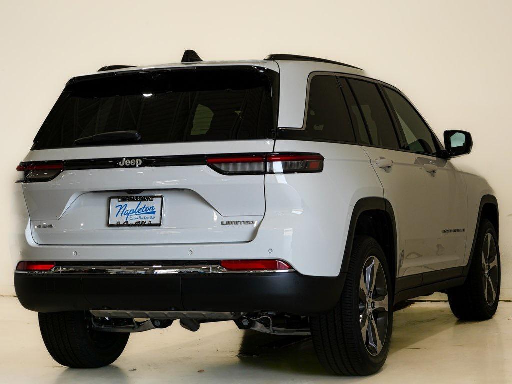 new 2025 Jeep Grand Cherokee car, priced at $48,365