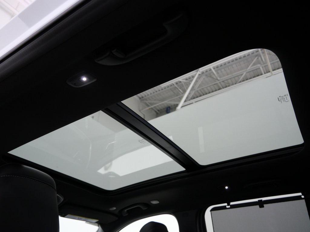 new 2025 Jeep Grand Cherokee car, priced at $48,365
