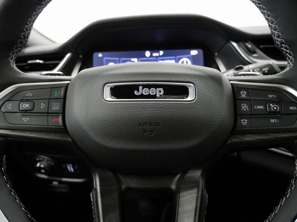 new 2025 Jeep Grand Cherokee car, priced at $48,365