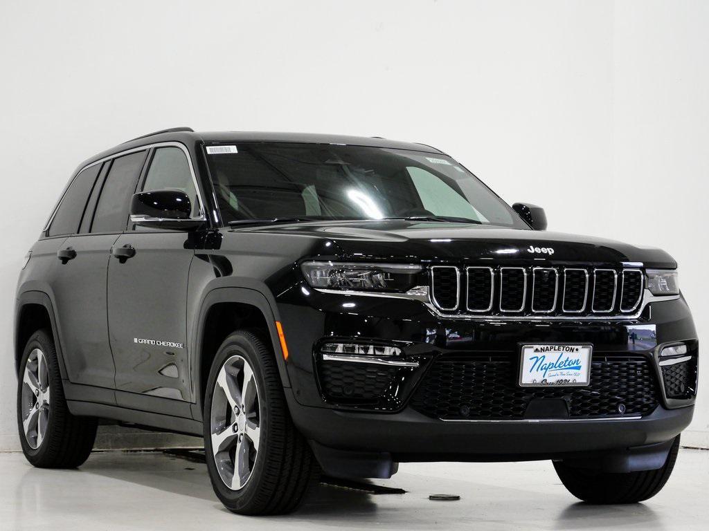 new 2025 Jeep Grand Cherokee car, priced at $50,482