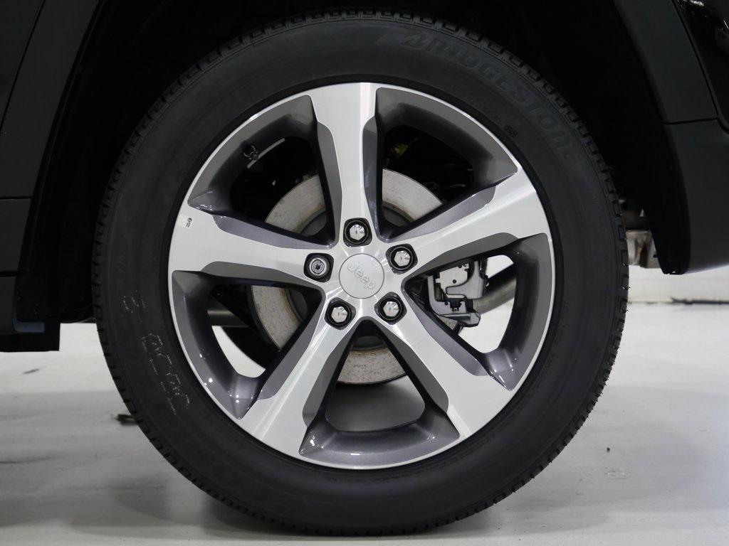 new 2025 Jeep Grand Cherokee car, priced at $50,482
