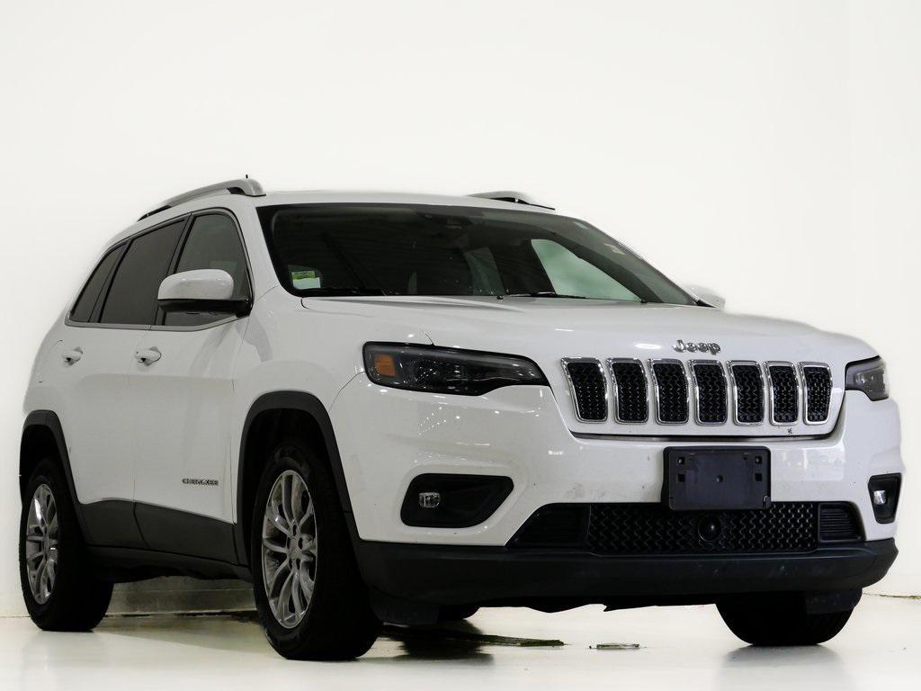 used 2020 Jeep Cherokee car, priced at $13,900