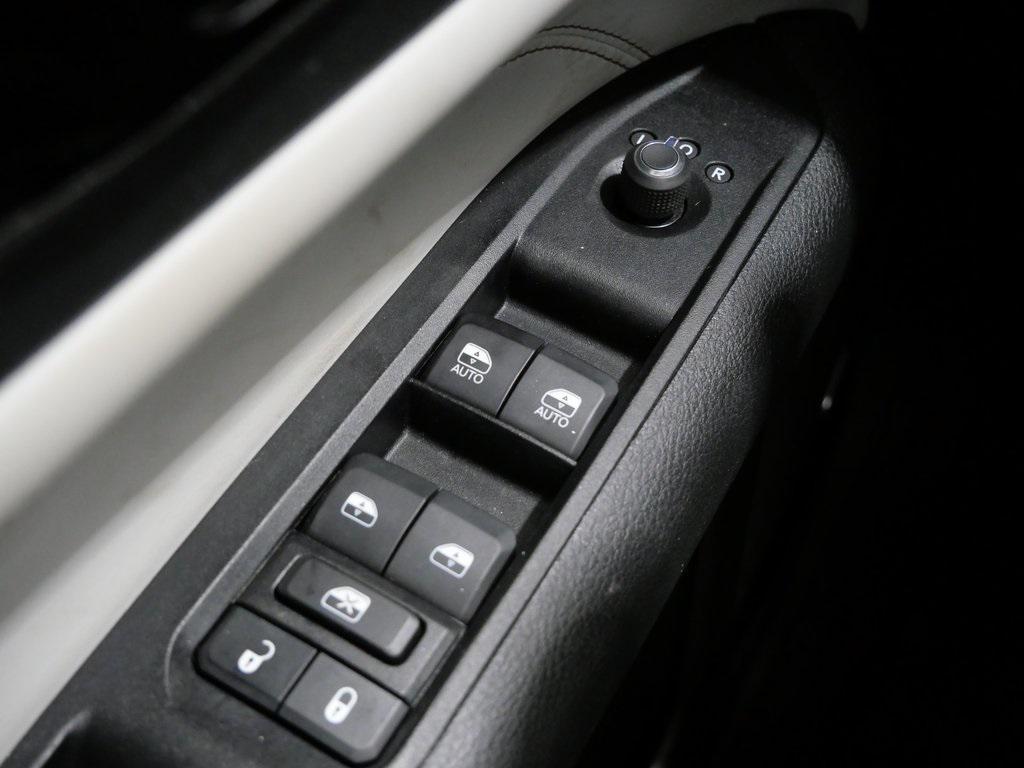 used 2022 Jeep Compass car, priced at $23,600