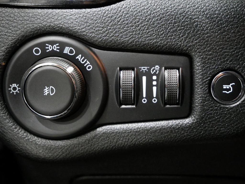 used 2023 Jeep Cherokee car, priced at $21,500