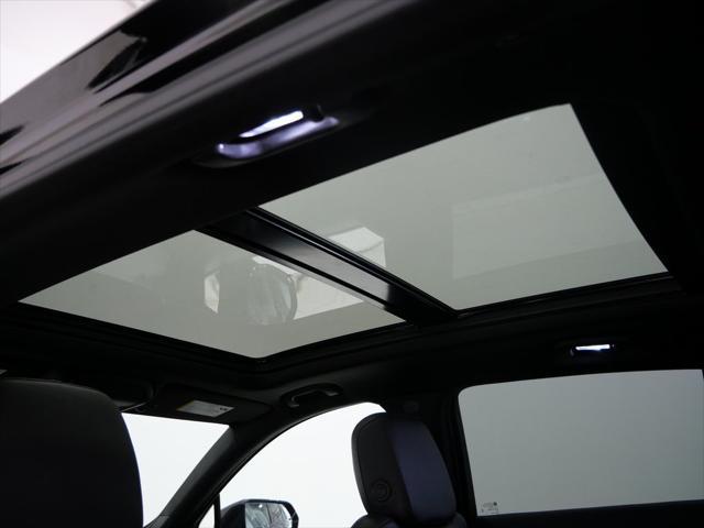 used 2022 Cadillac XT4 car, priced at $27,500