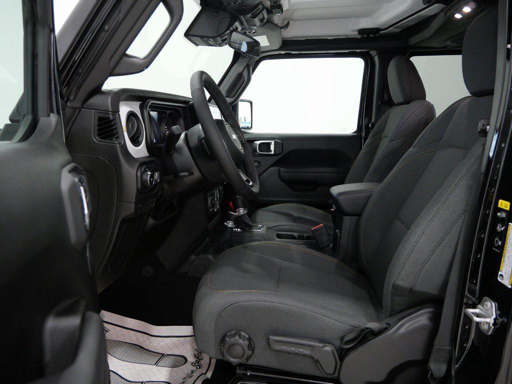 new 2025 Jeep Wrangler car, priced at $42,596