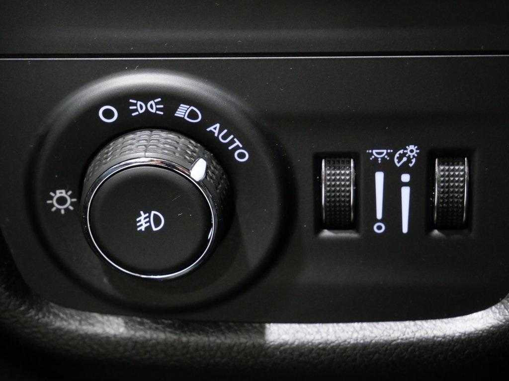 used 2023 Jeep Grand Cherokee car, priced at $25,700