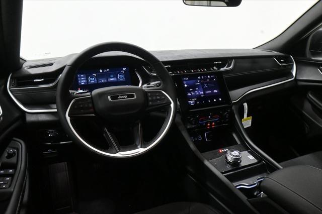 new 2025 Jeep Grand Cherokee car, priced at $36,205