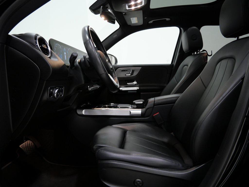 used 2021 Mercedes-Benz GLB 250 car, priced at $25,400