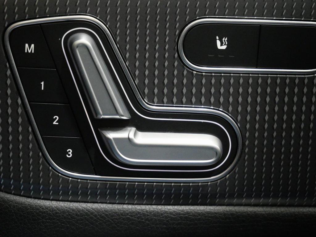 used 2021 Mercedes-Benz GLB 250 car, priced at $25,400