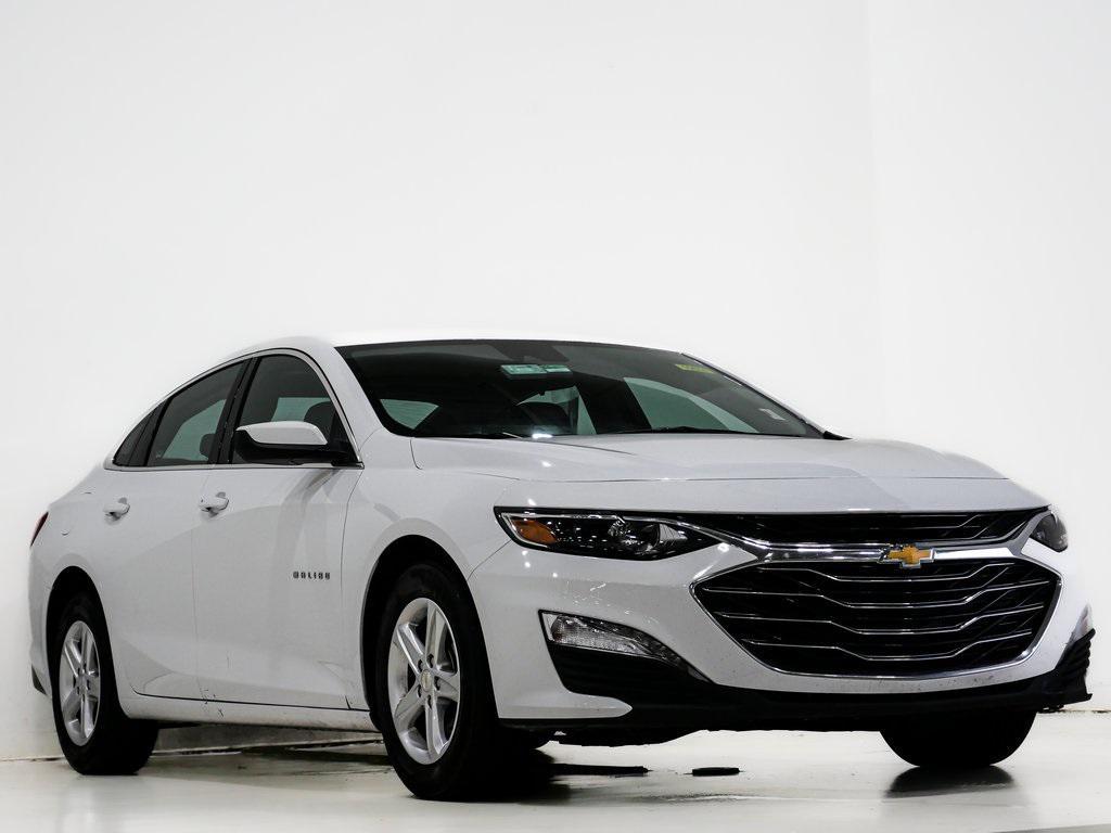 used 2024 Chevrolet Malibu car, priced at $19,000