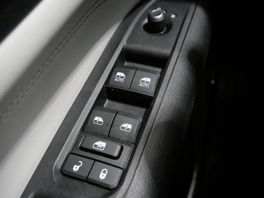 used 2022 Jeep Compass car, priced at $22,000